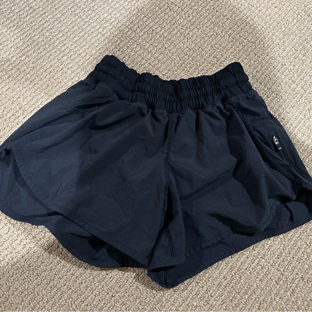 Lululemon shorts size 4, black. Basic, great shorts. Good condition